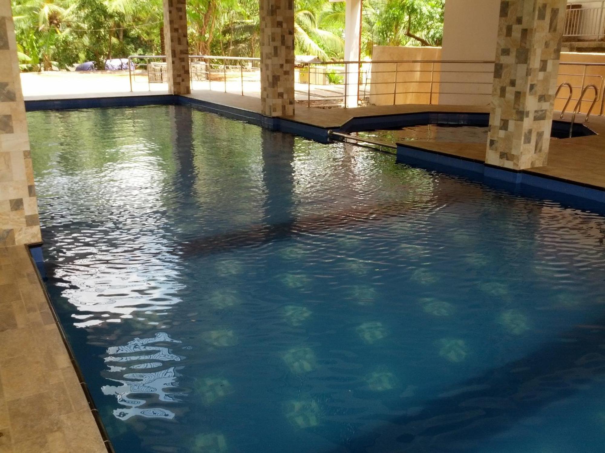 Happy Leoni Hotel Anuradhapura Bagian luar foto